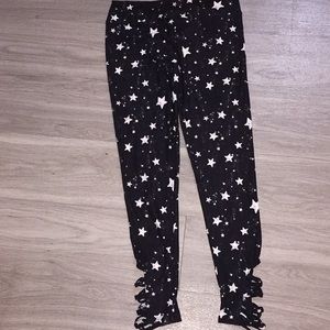 Black star leggings